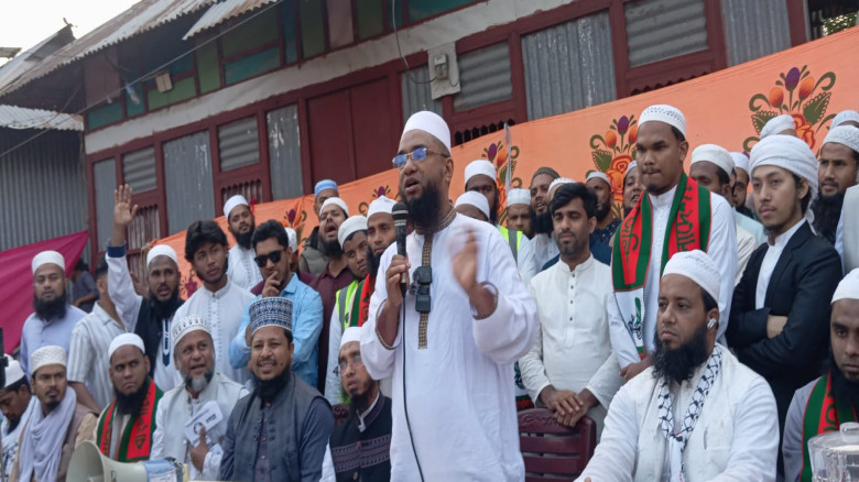 কচুয়ায় ১০ দলীয় জোটের এমপি প্রার্থীদের উঠান বৈঠক ও গণসংযোগ