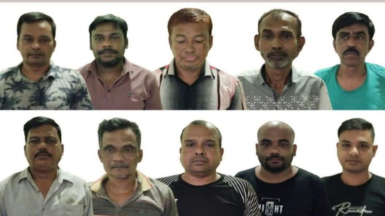রাজশাহীর ভুবন মোহন পার্কে জুয়ার আসর থেকে গ্রেপ্তার ১০