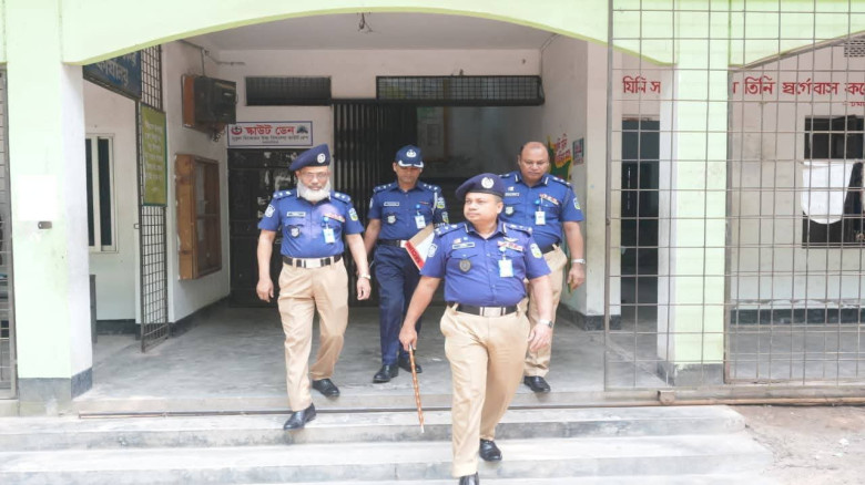 ময়মনসিংহে পুলিশের কর্মকর্তা ও কর্মচারীদের বিভাগীয় পদোন্নতি 