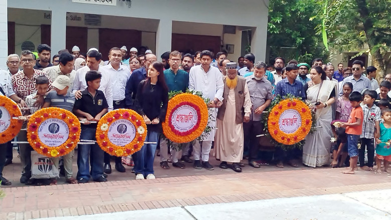 বিশ্ব  বরেণ্য চিত্রশিল্পী এসএম  সুলতানের ৩২তম মৃত্যুবার্ষিকী