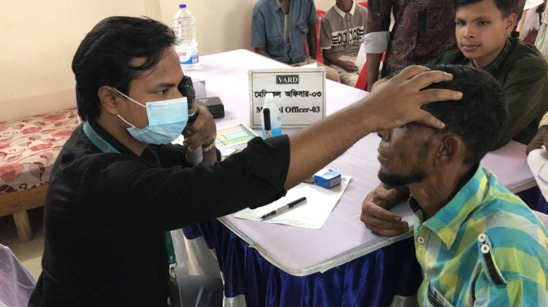 বুরুঙ্গা বাজারে বিনামূল্যে চক্ষু ক্যাম্প, সেবা পেলেন ৬০০ রোগ